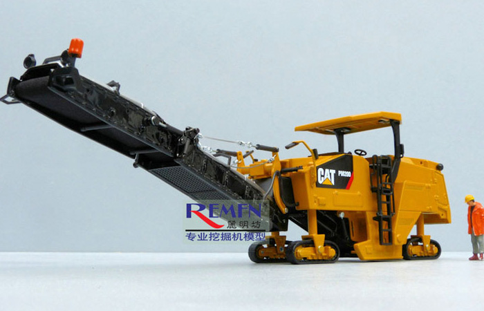 Norscot 55286 Caterpillar CAT PM200 Cold Planer Die-cast Model, Construction Machinery Static model, finished model, display model.
