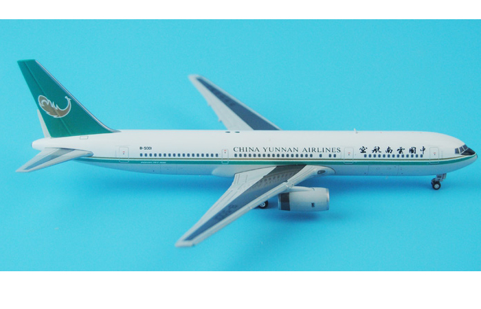 1/400 Model Airplane JC-Wings KD4672 YunNan Airlines B767-300 Aircraft Diecast Model Collectibles, Scale Model, Metal Model Plane.