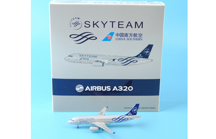 1/400 Model Airplane JC-Wings XX4912 Eurowings Airbus A330-200 D-AXGA Aircraft Diecast Model Collectibles, Scale Model.