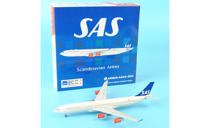 1/400 Model Airplane JC-Wings XX4303 SAS (Scandinavian Airlines) Airbus A340-300 LN-RKF Aircraft Diecast Model Collectibles, Scale Model.