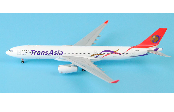 1/400 Model Airplane JC-Wings XX4304 Taiwan TransAsia Airways Airbus A330-300 B-22105 Aircraft Diecast Model Collectibles, Scale Model.