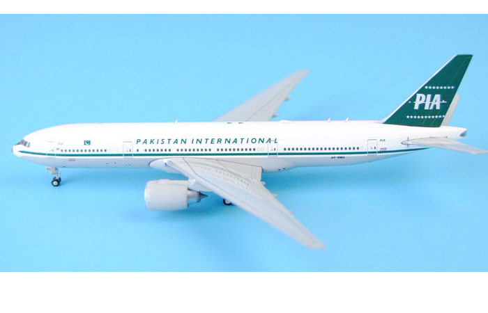 1/400 Model Airplane JC-Wings XX4308 Pakistan International Airlines PIA Retro Boeing B777-200ER AP-BMG Aircraft Diecast Model Collectibles, Scale Model.