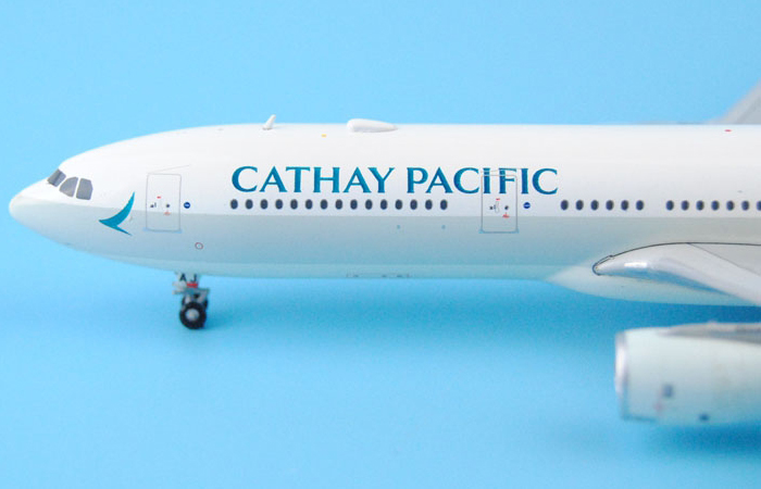 1/400 Model Airplane JC-Wings XX4689 Cathay Pacific Airways Airbus A330-300 B-LAJ Aircraft Diecast Model Collectibles, Scale Model.