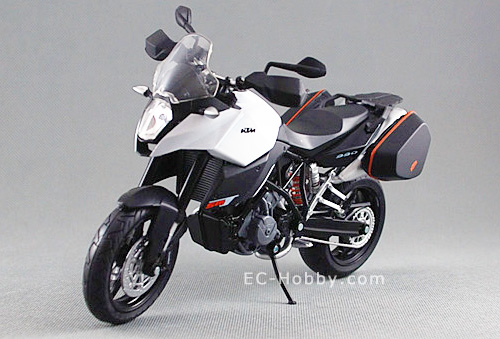 AUTOMAXX KTM 990 SM-T WHITE/BLACK 1/12 MOTORCYCLE MODEL 601703 