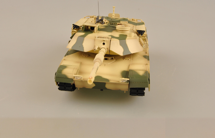 Radio remote control 1/35 Scale Model Tank, US military vehicle model, IR BATTLE Games tanks,  Trumpeter 00805A, M1A1 RC Tank toy